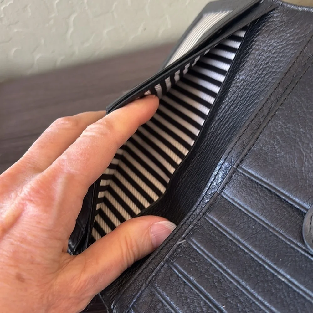Kate‎ Spade Black Leather Large Bi-fold Wallet